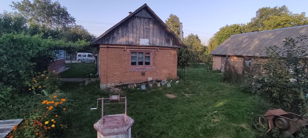 Дім/будинок/хата в с. Літки (біля м. Деражня)