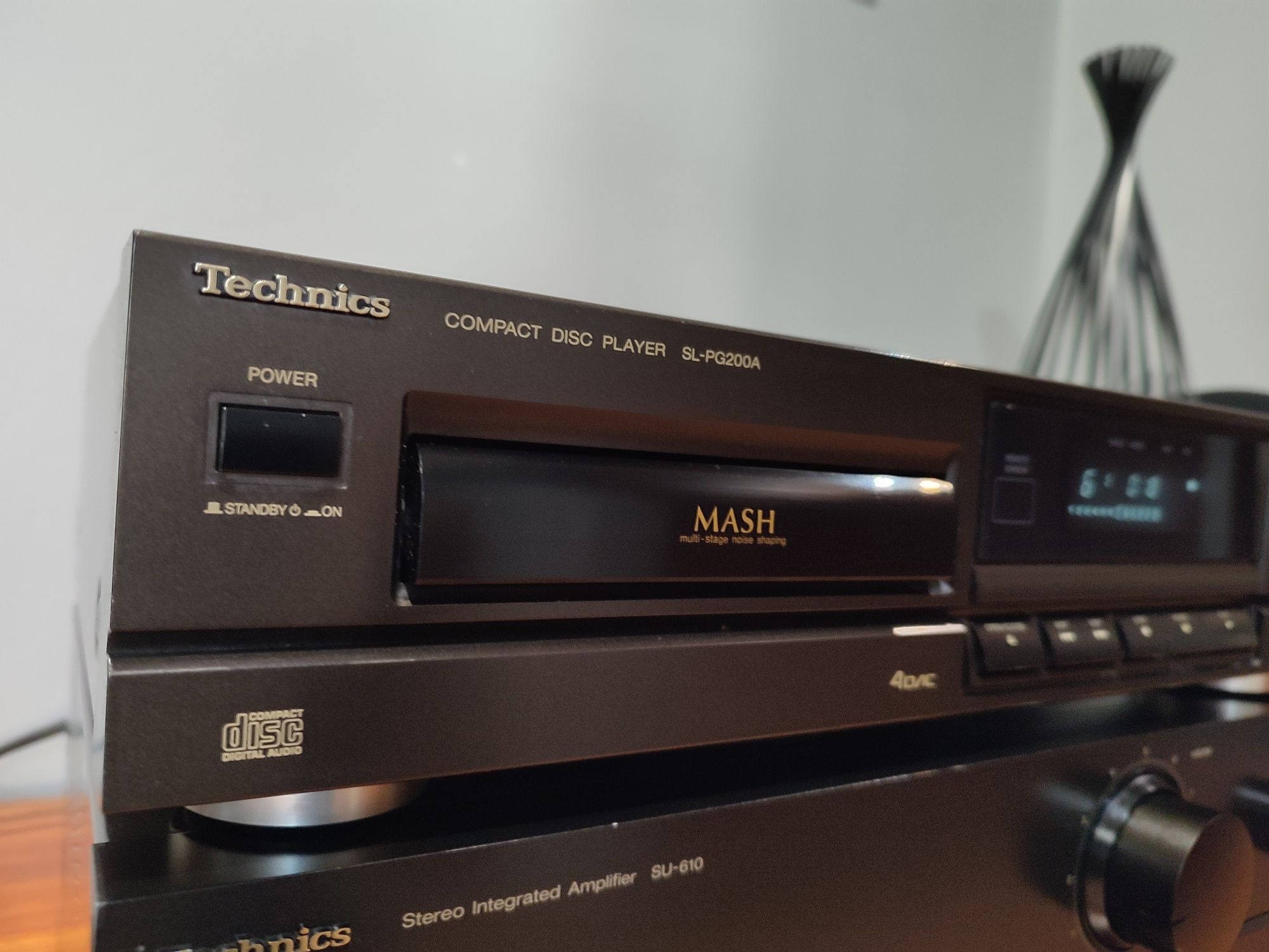 Technics CD SL-PG200A