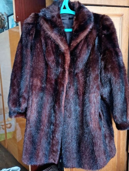 Продам фірмовий італійський полушубок з норки