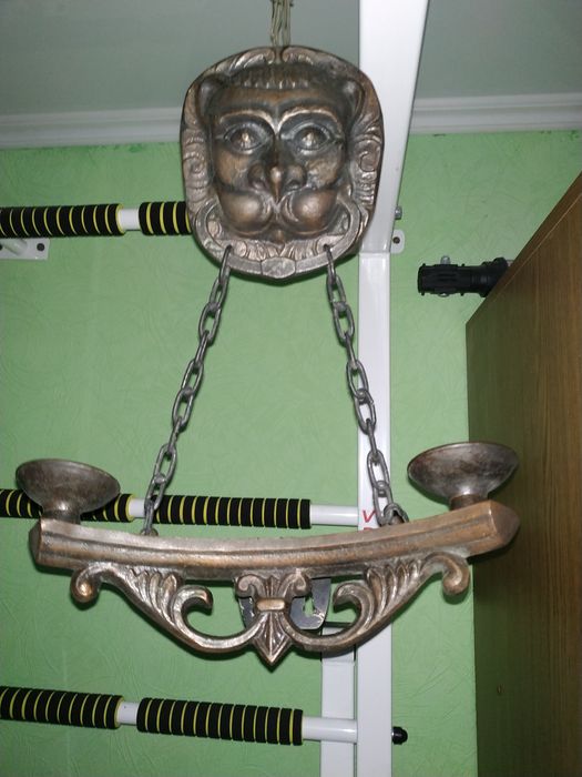 Підсвічник підвісний.