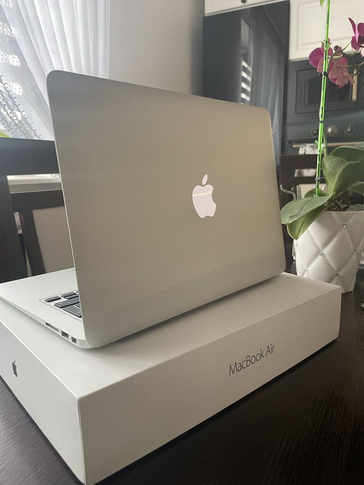 MacBook Air 13 model A1466 idealny Okazja