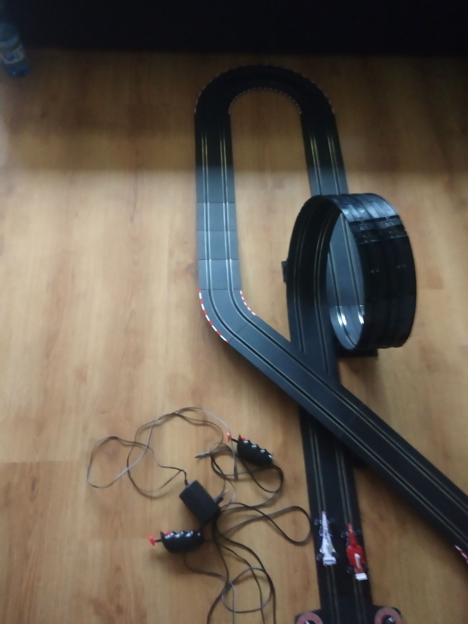 Tor wyścigowy elektryczny Carrera Go