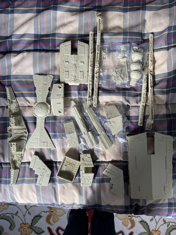 Star wars imperial  class star destroyer 1/2256 scale Anigrand