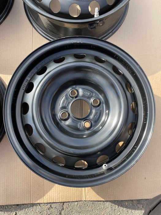 Диски R15 Toyota / 4-100/ 5J/ ET39/ ЦО 54.1/ 4150186