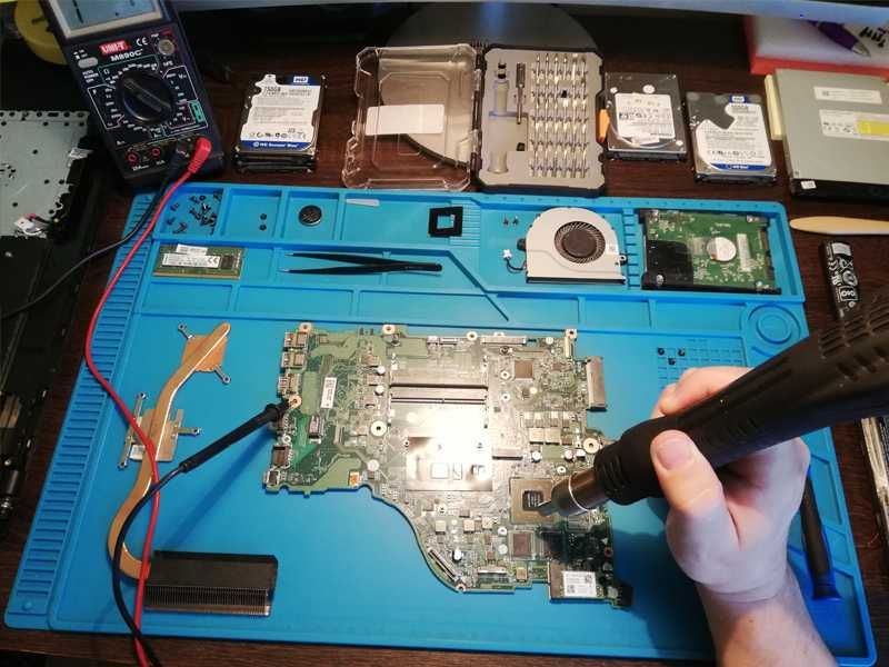Szybkie i tanie naprawy komputerów PC laptopów instalacja Windows