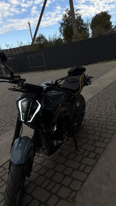 Продам мустанг ст 200