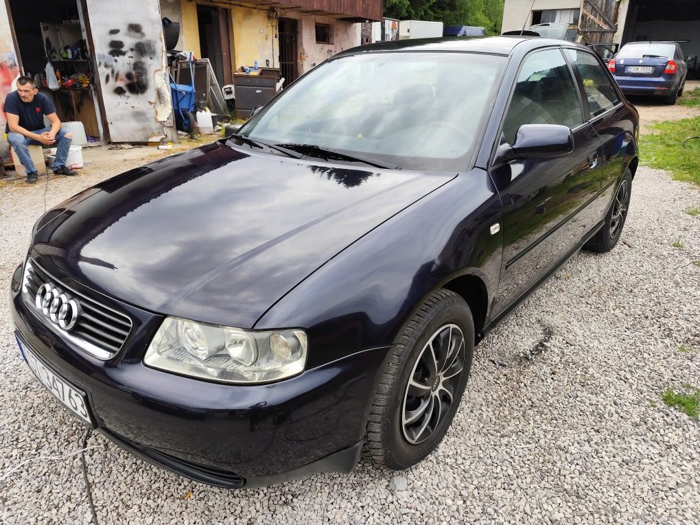 Audi A3 lift 1.6 Sr benzyna 2003rok stan bdb do jazdy