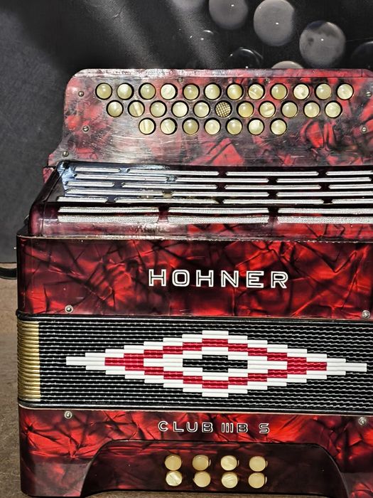 Vendo concertina hohner clube 3