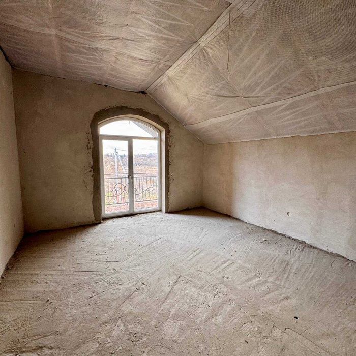 Продається будинок у с. Старий Лисець (5 км до Івано-Франківська)