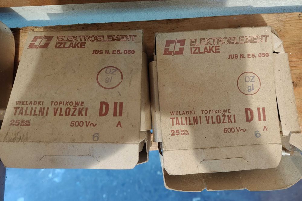 bezpieczniki topikowe DII stare jugosłowiańskie sprzed 1992 roku