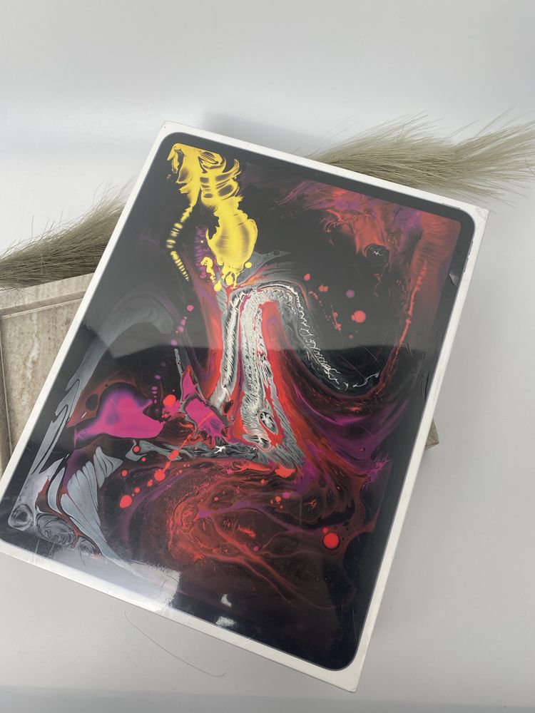 Новий iPad Pro 12.9 (3Gen) 64GB Space Gray WiFi+LTE