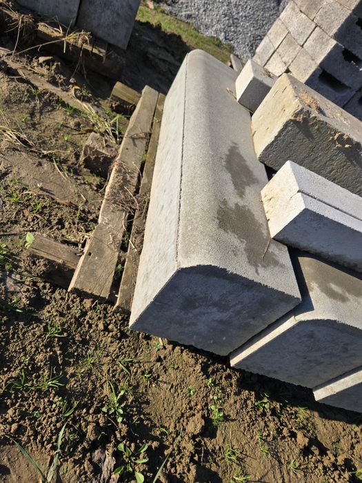 Krawężnik drogowy najazdowy 20 x 21,5 x 100 cm nowy