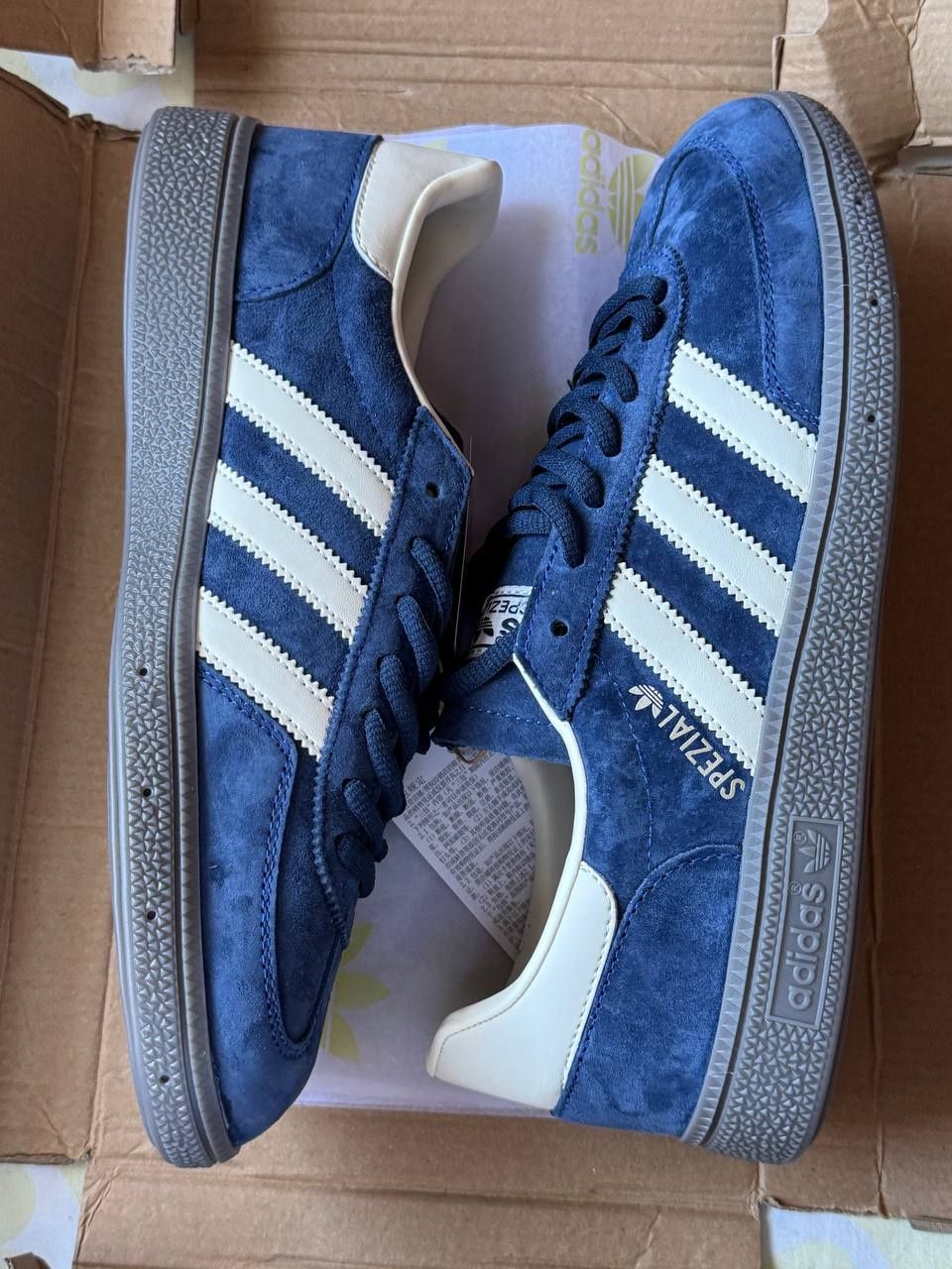Tênis Adidas Spezial