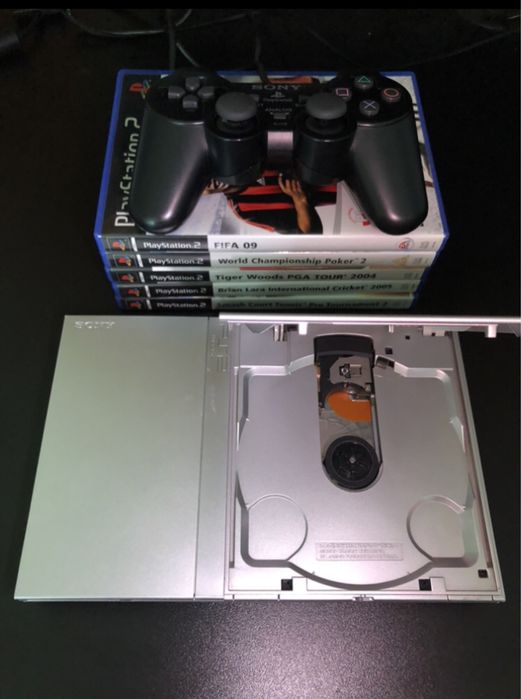 Srebrne PS2 Slim + 6 gier + pad dualshock konsola PlayStation 2