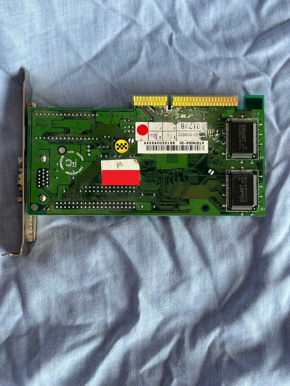 Placa Gráfica i740 AGP