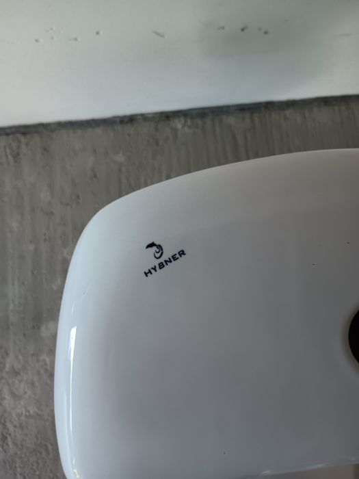 Muszla ze spłuczką i sedesem