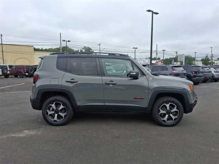 Jeep Renegade Trailhawk      2021