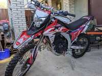 Продам мотоцикл Loncin 250