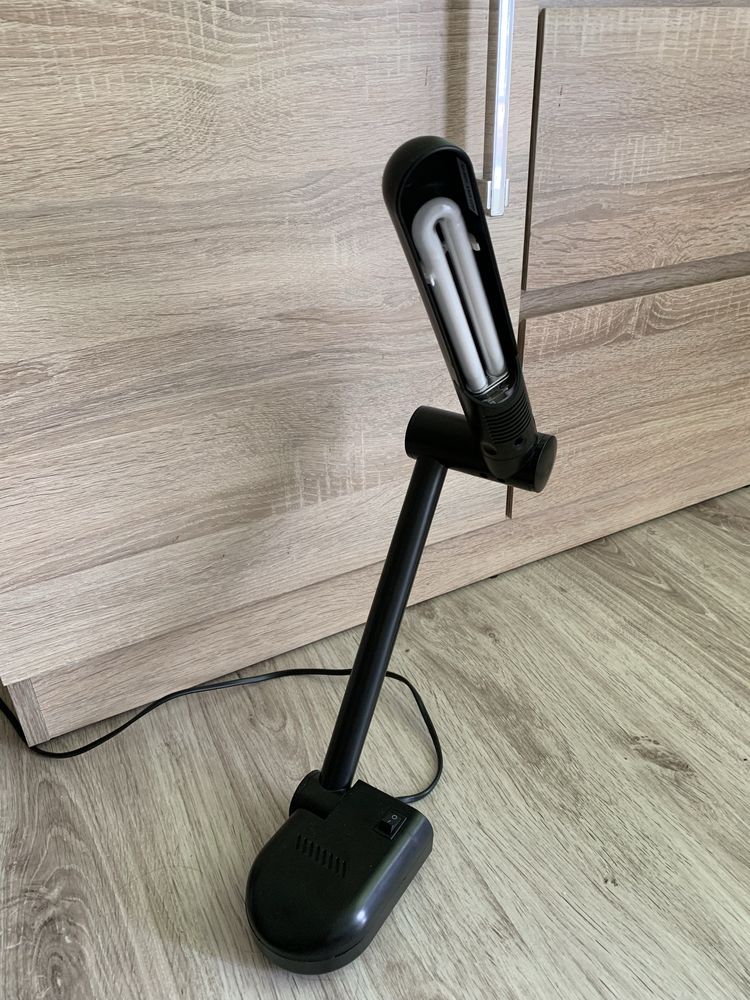 Lampka biurkowa LED z regulacją