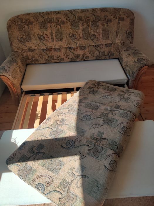 Kanapa, Sofa wysuwana ze schowkiem na pościel