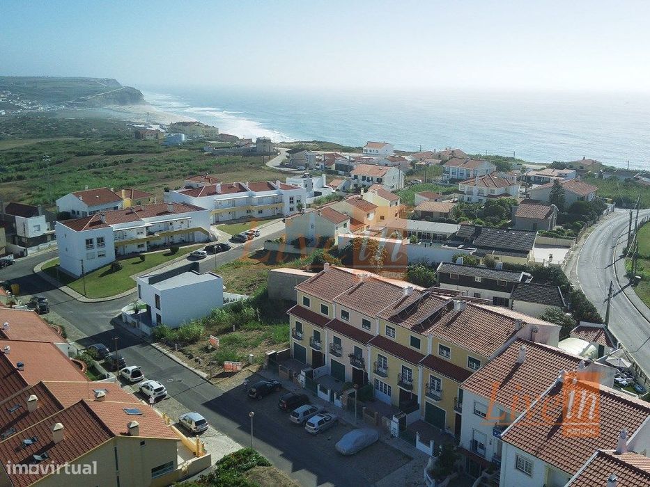 Lote de Terreno na Praia Azul em Santa Cruz