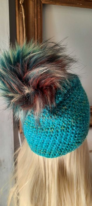 Czapka damska, handmade