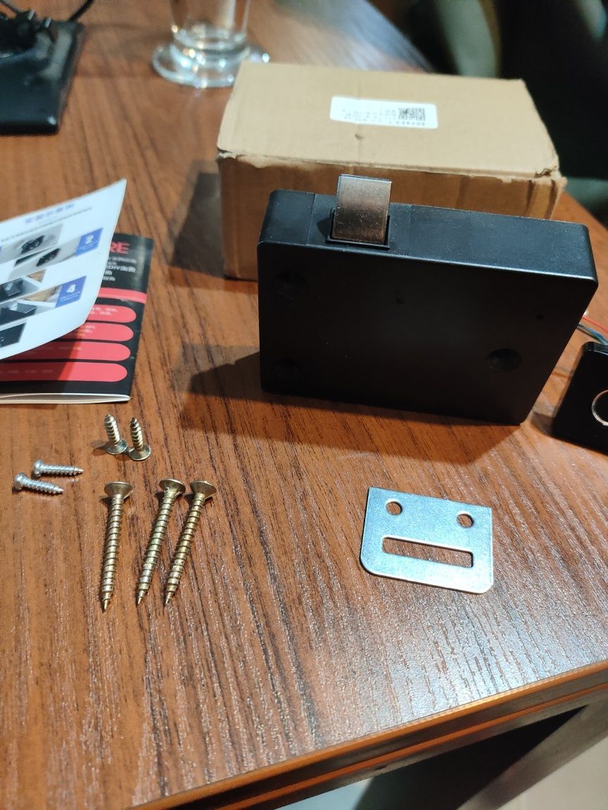 Inteligentny zamek elektryczny do szafki szuflady mebli na dotyk linie