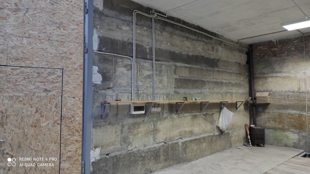 Сдам в аренду бокс 7/5 высота въезда 3.50 Подвал 3метра глубина.