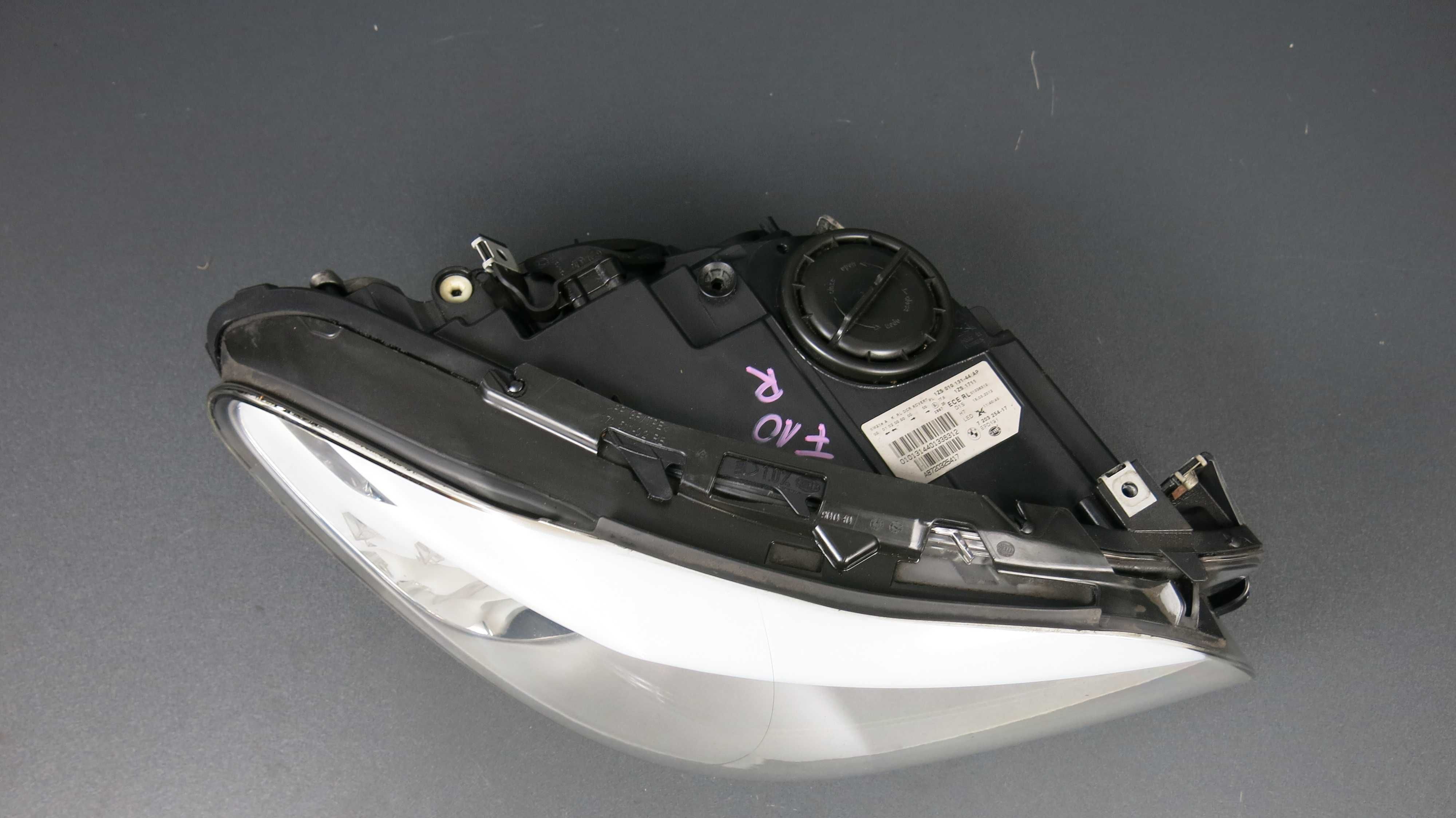 BMW F10 F11 lampa przednia przód bi-xenon skrętny dynimic Prawa Xenon