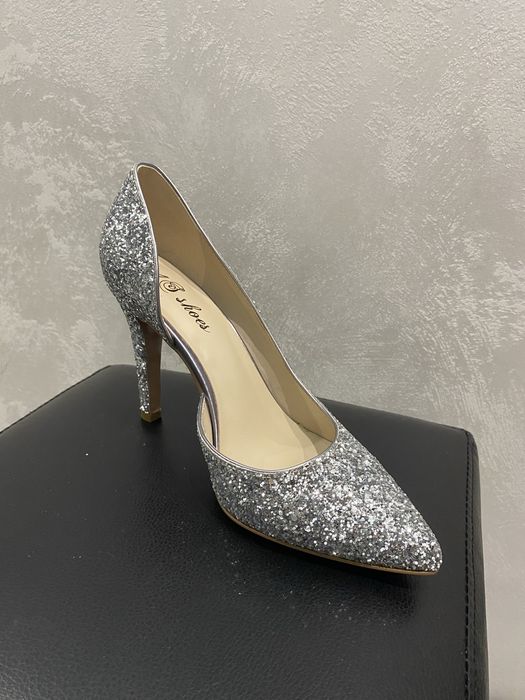 Туфлі блискавичні