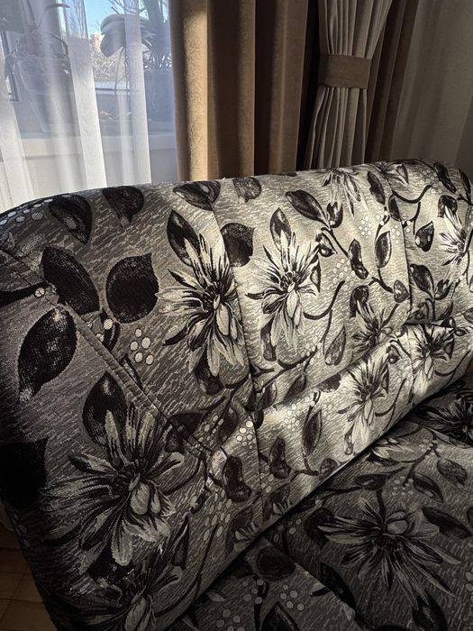 Диван розкладний з кріслами