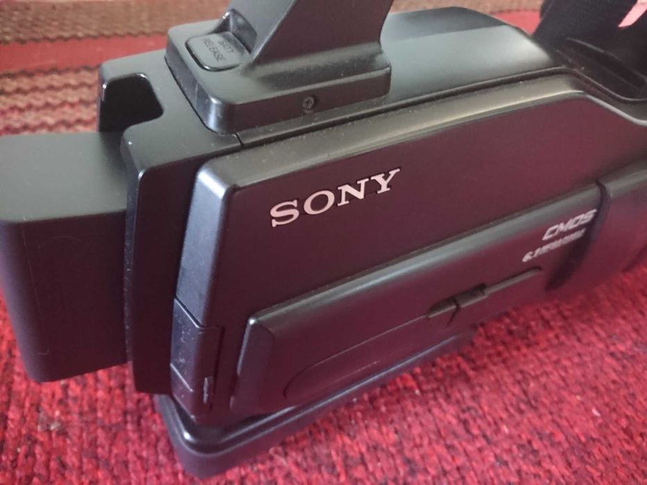 Видеокамера Sony HVR HD 1000