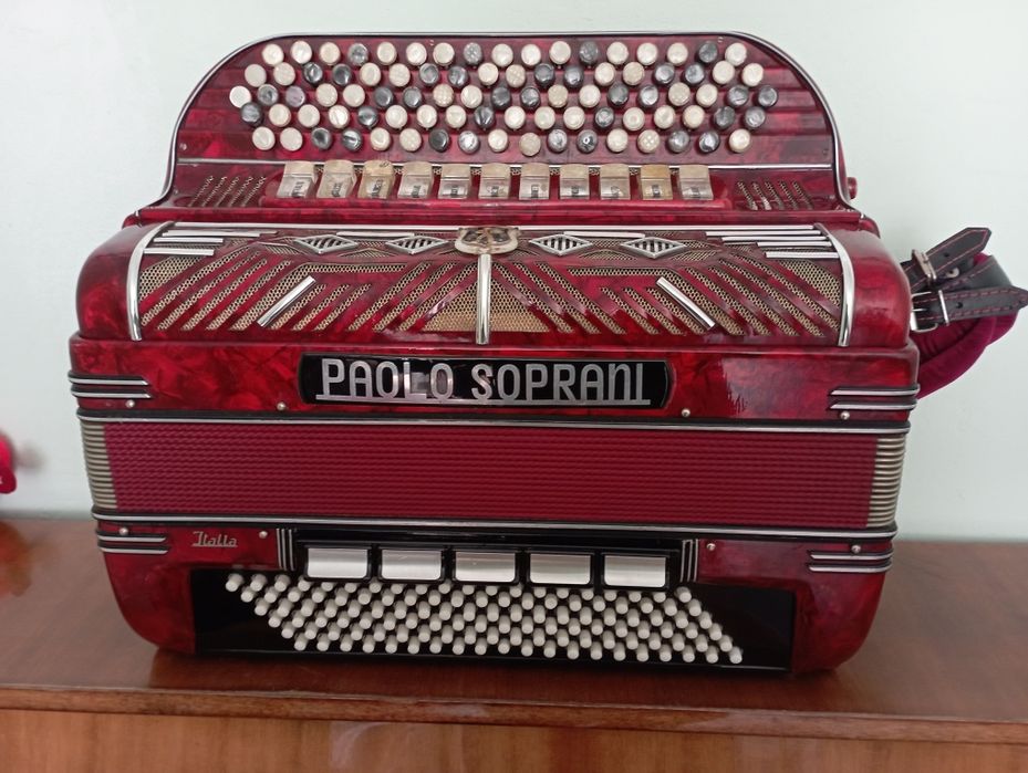 Продам баян Paolo Sorani.