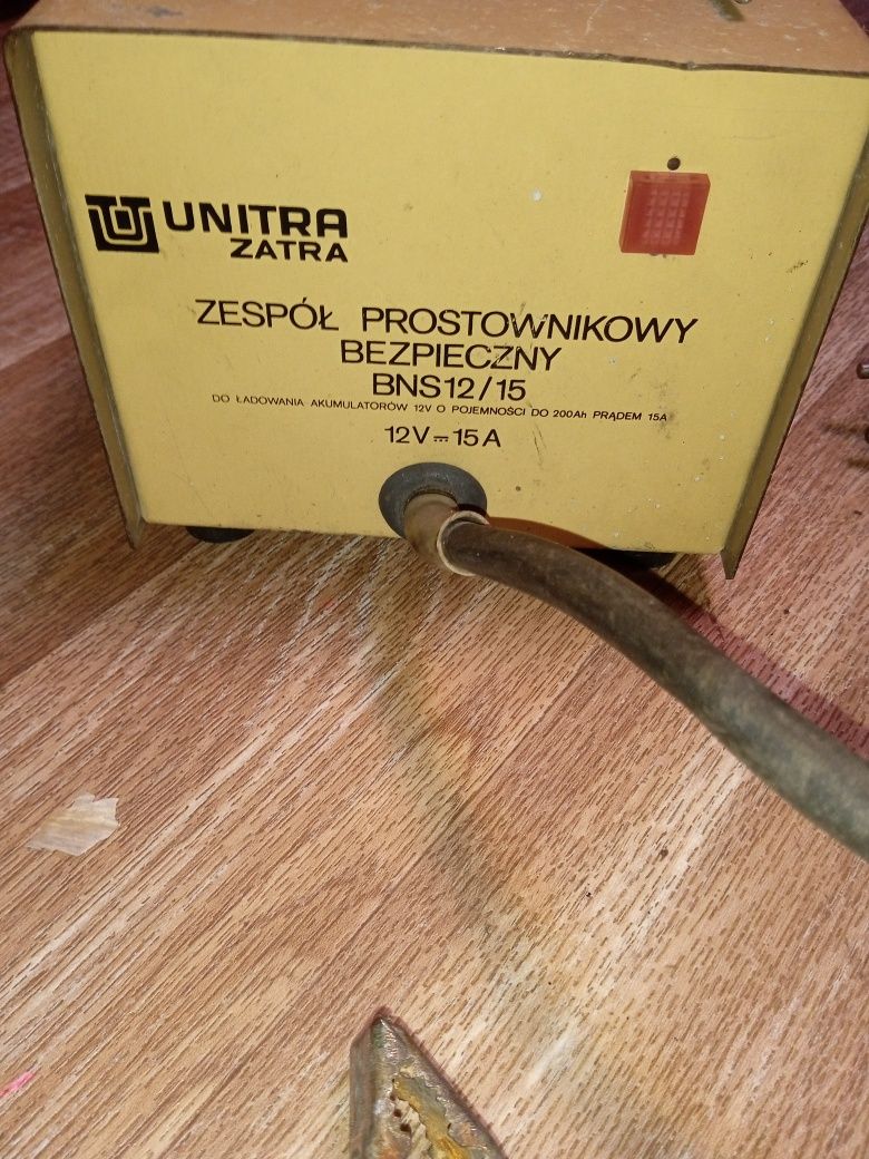 Prostownik UNITRA Zatra BNS 12/15