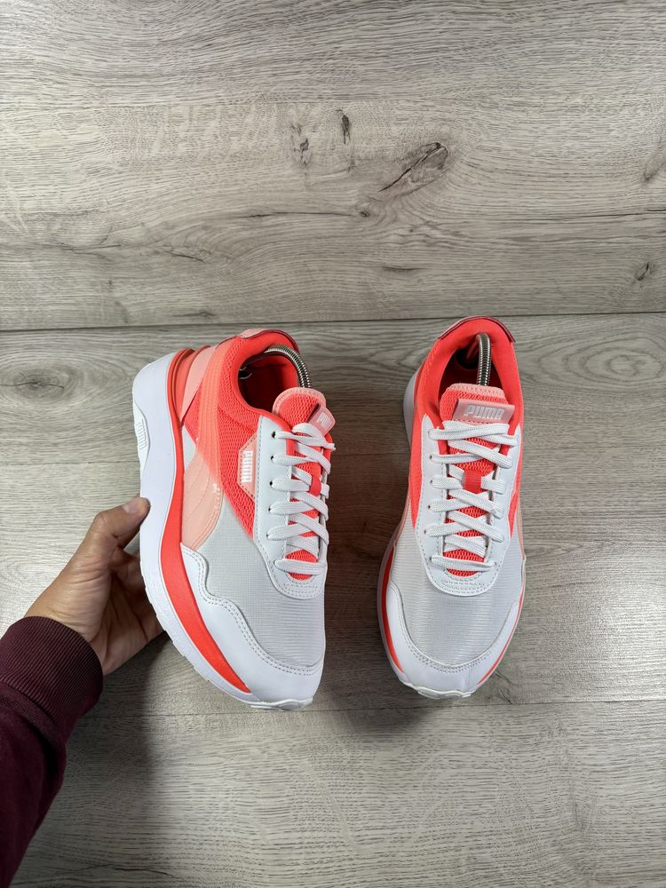 Puma жіночі кросівки
