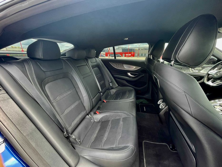 Mercedes- Benz AMG GT 43 Wynajem krótkoterminowy i długoterminowy.