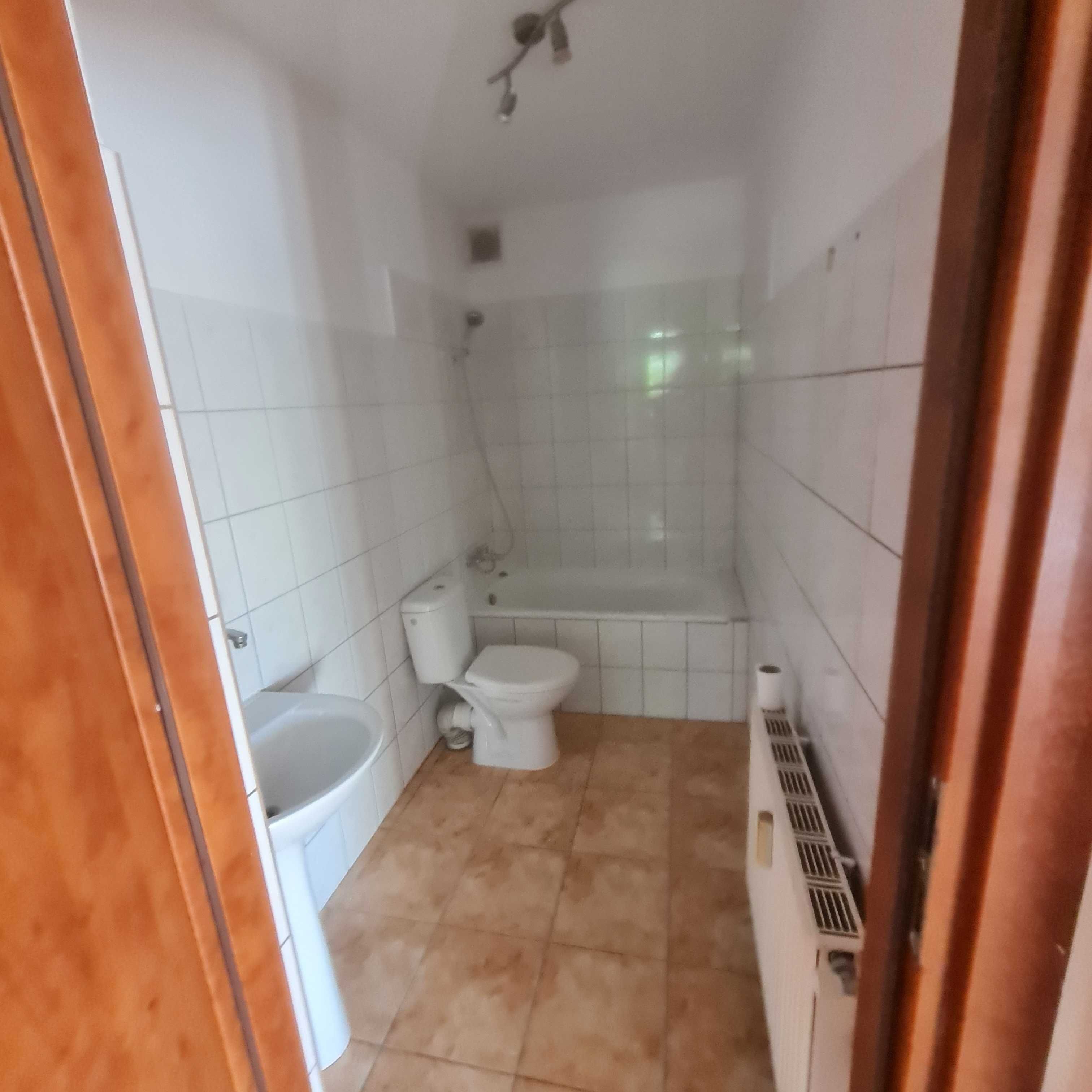 Wynajmę mieszkanie 52m na ul Nowej w Żninie.