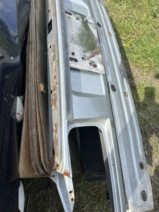 pas tylny europa mercedes r129 sl