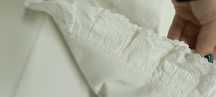 Lençol para cama de bebé. Bordado à mão
