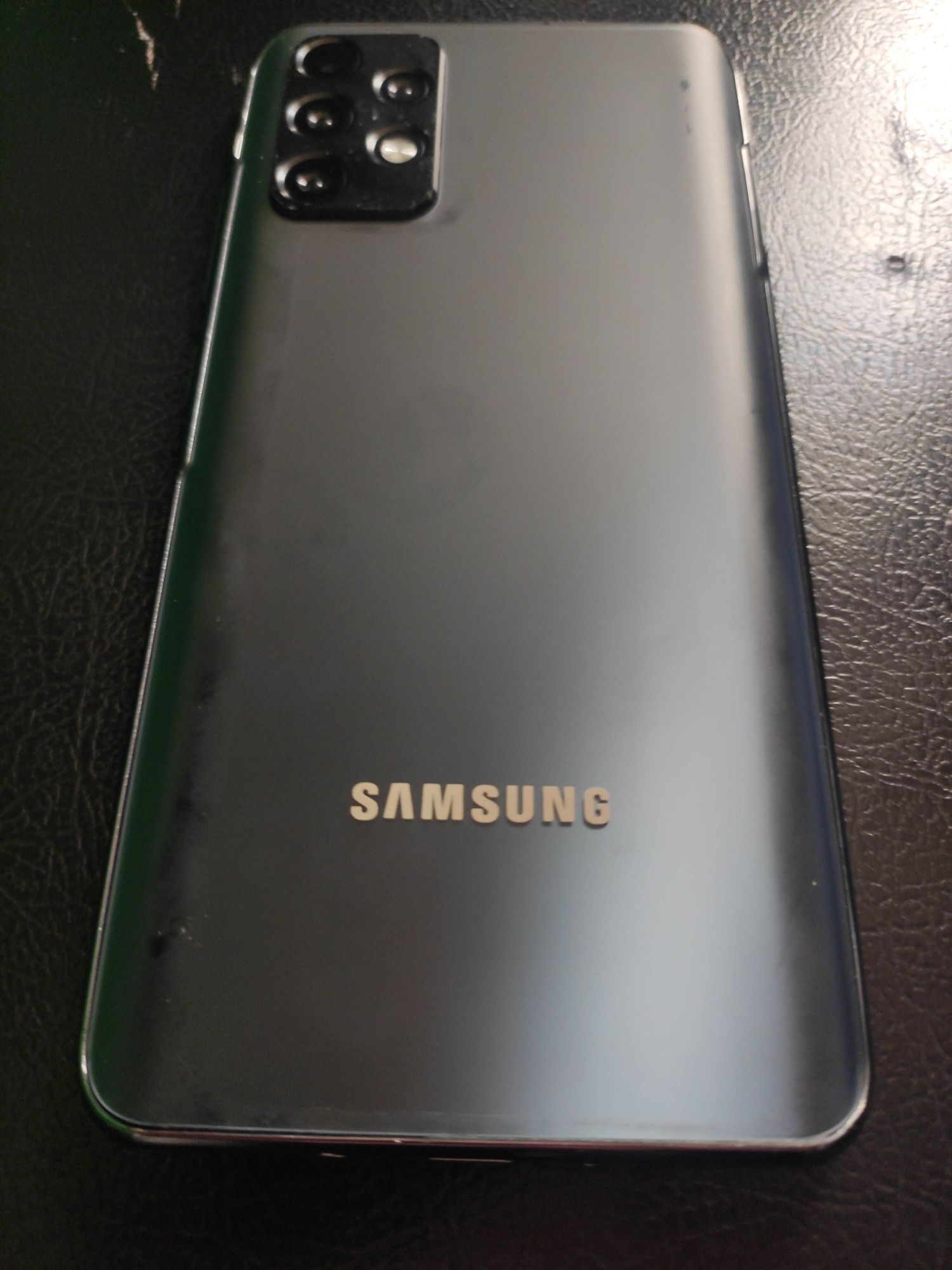 Продам Samsung a52 4/128