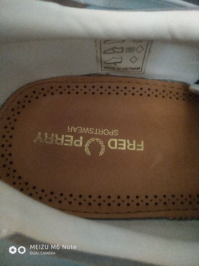 Кроссовки Fred Perry (Фред Перри)
