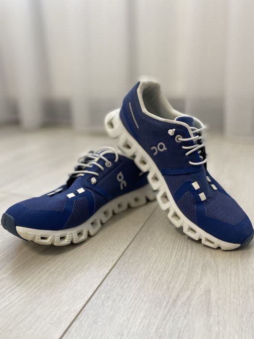 Кроссовки On Running 38 размер nike