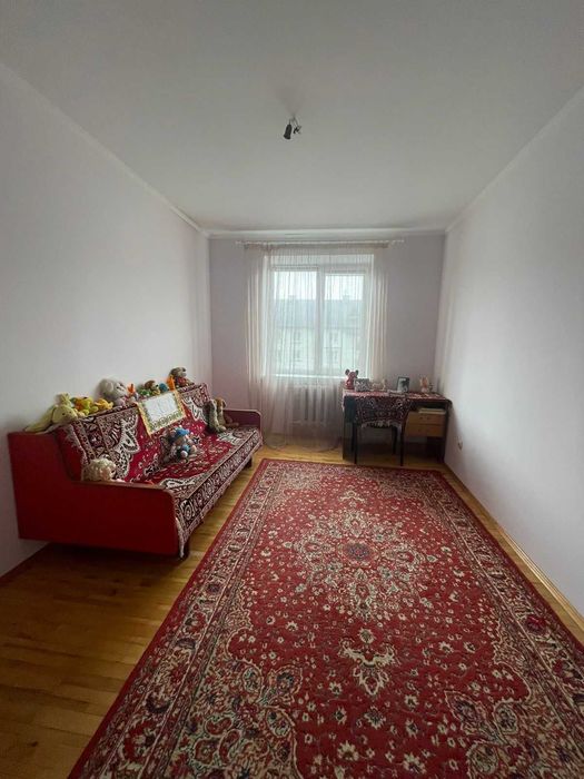 Продам 4-кім. квартиру, вул. Рубчака