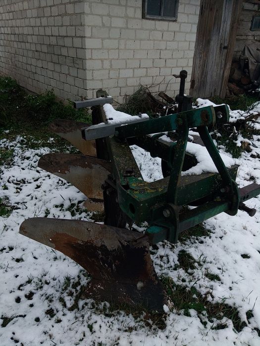 Продам плуг плн 3 35 0деський в хорошому стані, все в оригіналі деталі