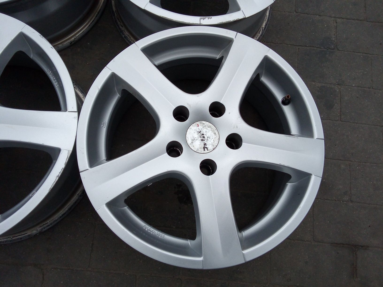 Felgi Alu Mercedes C CLK SLK E Audi A4 5x112 ET36 16''