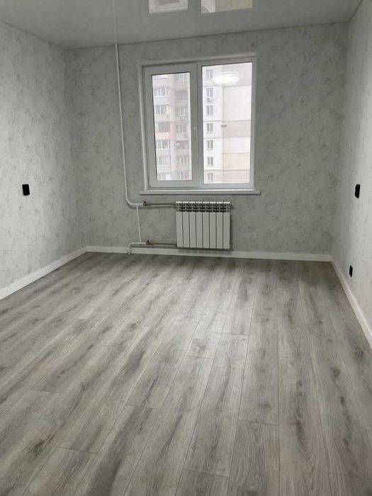 поклейка шпалер,фарбування стін, штукатурка стін, стяжка підлоги та ін