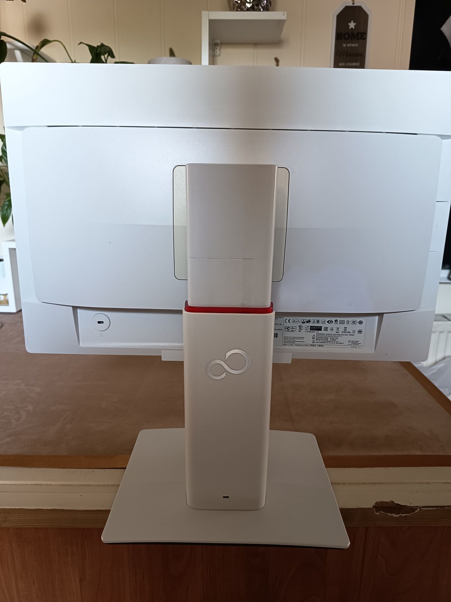 Monitor Fujitsu LED 22