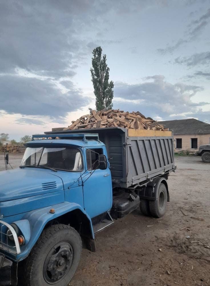 Дрова рубані дубові, 7 складометрів, 15000 тис.