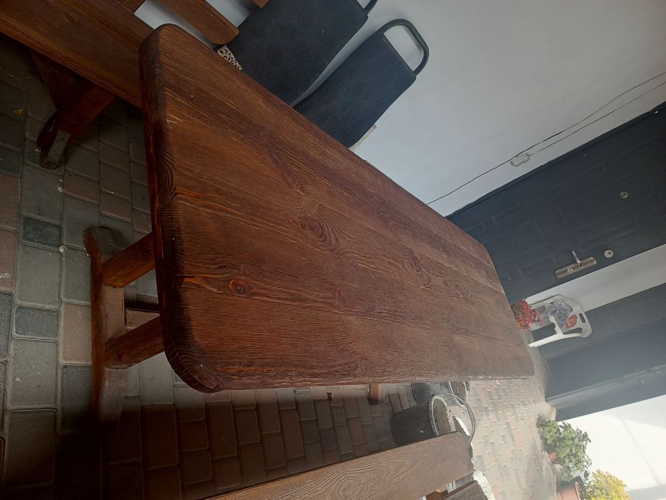 Продається стіл і лави зі смереки, 8 комплектів