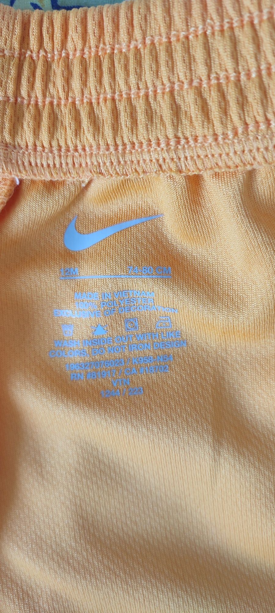 Летний костюм NIKE р74-80 в отличном состоянии